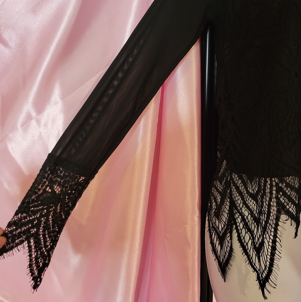 Lace long sleeve top - Picture 6 of 12